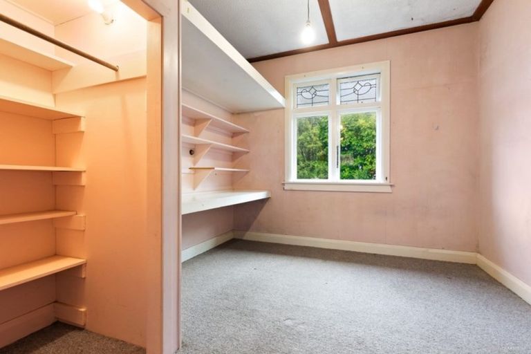 Photo of property in 54 Severn Street, Island Bay, Wellington, 6023