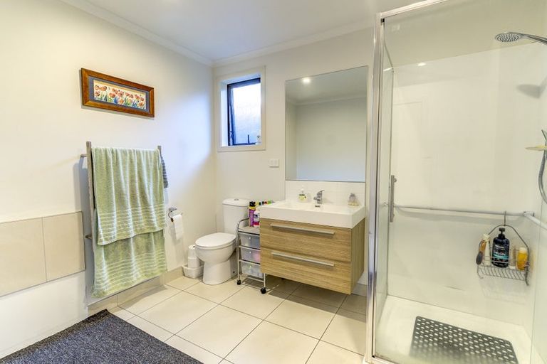 Photo of property in 16 Taotahi Avenue, Dinsdale, Hamilton, 3204