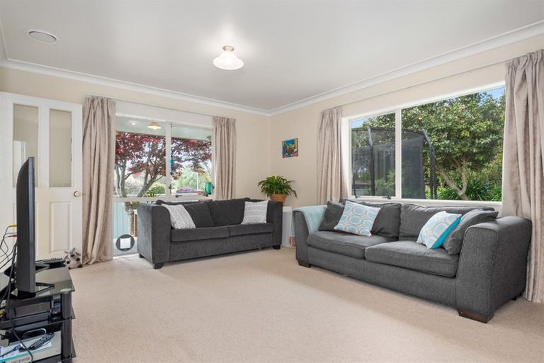 Photo of property in 10 Pampas Grove, Welcome Bay, Tauranga, 3112