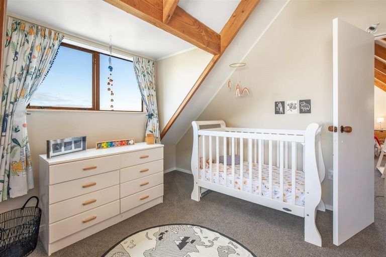 Photo of property in 5 Bobstay Lane, Whitby, Porirua, 5024