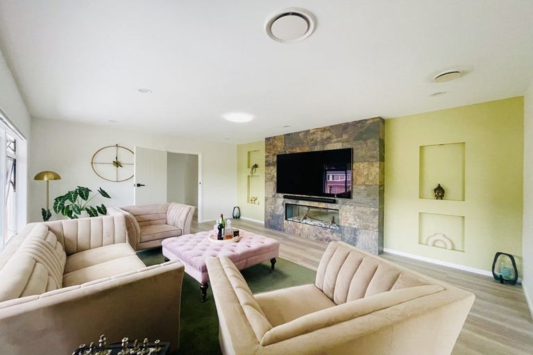 Photo of property in 5 Freshney Place, Hillpark, Auckland, 2102