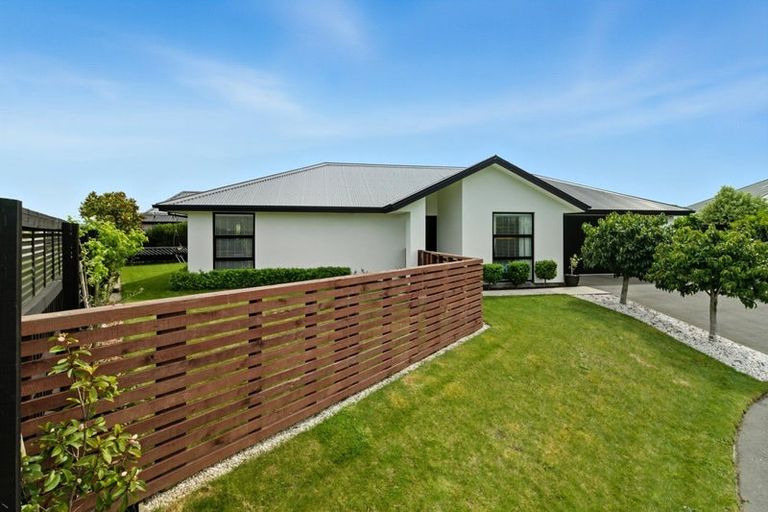 Photo of property in 7 Derek Anderson Place, Halswell, Christchurch, 8025