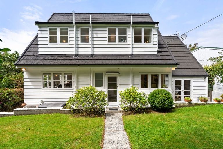 Photo of property in 5 Khouri Avenue, Karori, Wellington, 6012