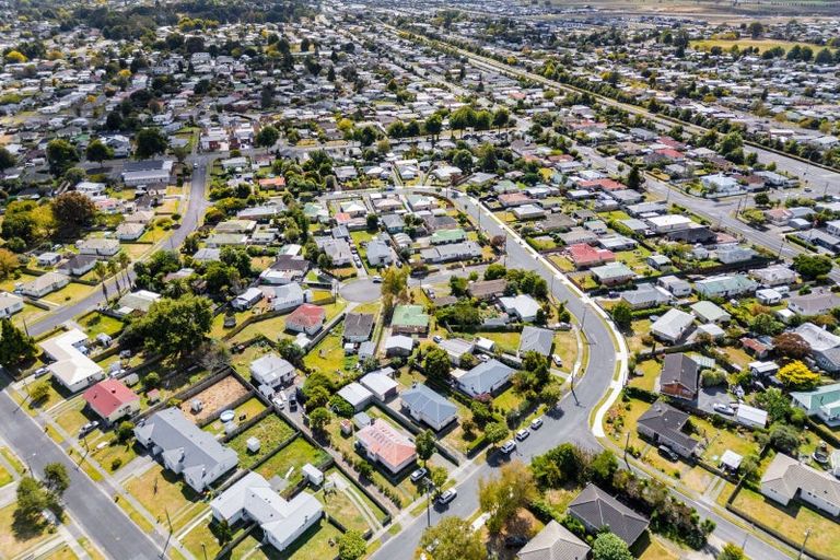 Photo of property in 9 Coleridge Drive, Enderley, Hamilton, 3214