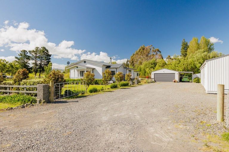 Photo of property in 100 Cole Street, Dannevirke, 4930