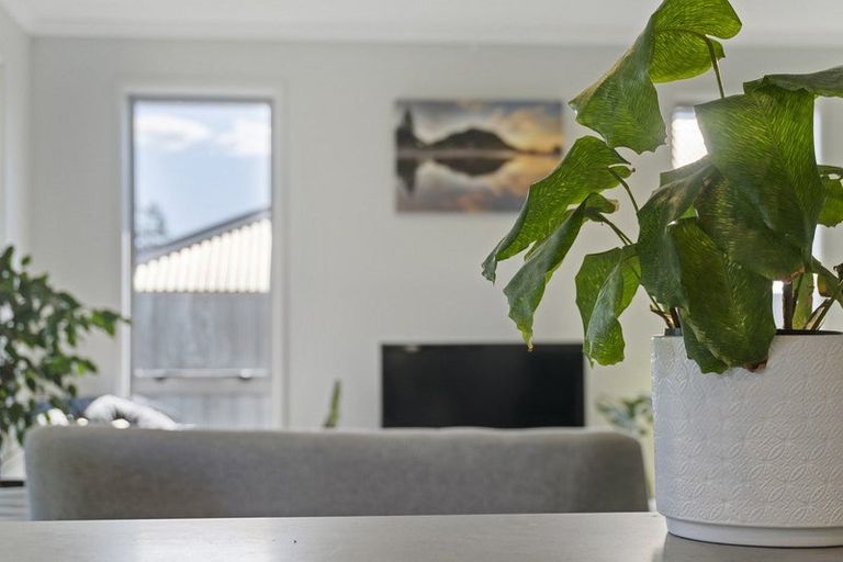 Photo of property in 70 Sentinel Avenue, Omokoroa, 3114