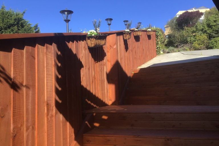 Photo of property in 17 Selleck Street, Mount Pleasant, Christchurch, 8081