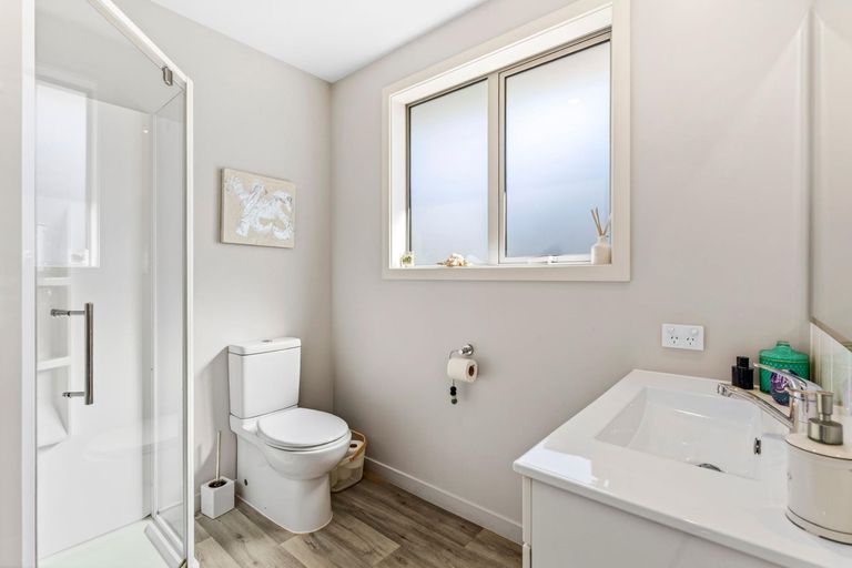 Photo of property in 18 Finch Street, Albert Town, Wanaka, 9305