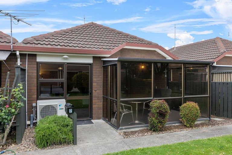 Photo of property in 7/218 Lincoln Road, Addington, Christchurch, 8024