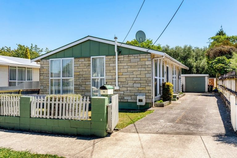 Photo of property in 18 Shakespeare Avenue, Trentham, Upper Hutt, 5018