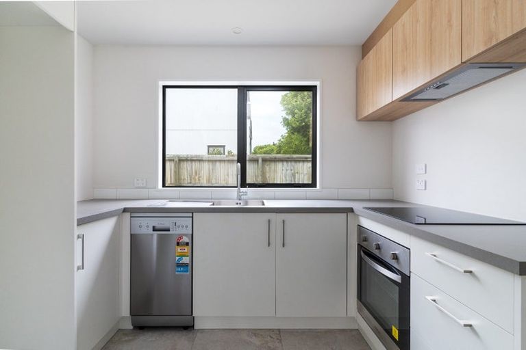 Photo of property in 2/26 Grove Road, Addington, Christchurch, 8024