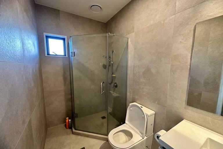 Photo of property in 1/2 Mahalo Avenue, Wiri, Auckland, 2104