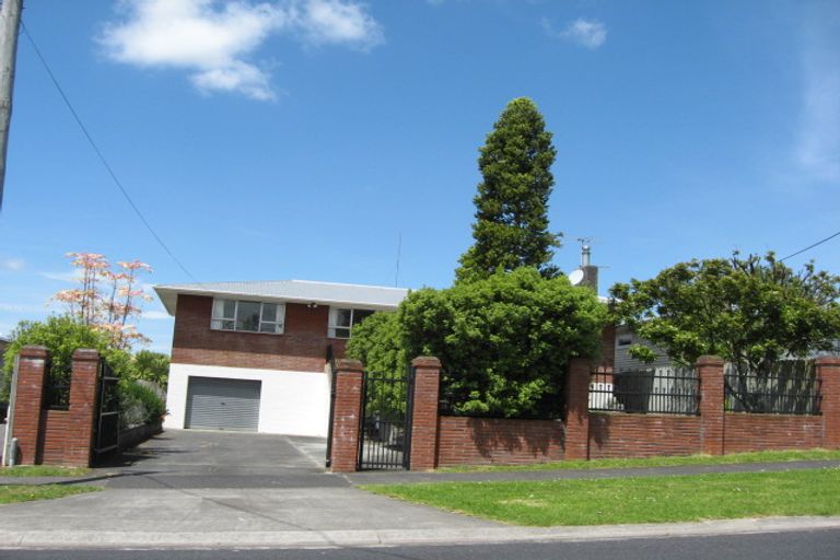 Photo of property in 19 Tapu Road, Huapai, Kumeu, 0810