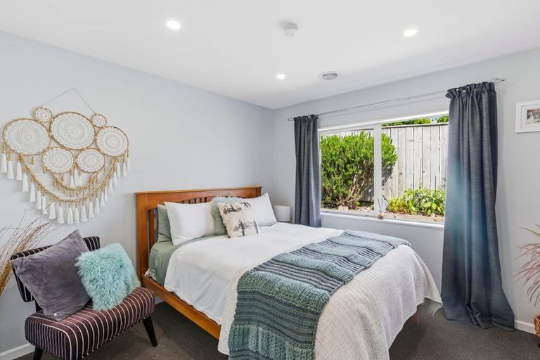 Photo of property in 8 Otupoa Way, Paraparaumu, 5032