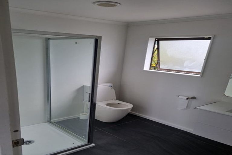 Photo of property in 2/32 Spriggs Crescent, Greenmeadows, Napier, 4112