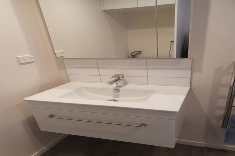 Photo of property in 80b Shakespeare Road, Waltham, Christchurch, 8023