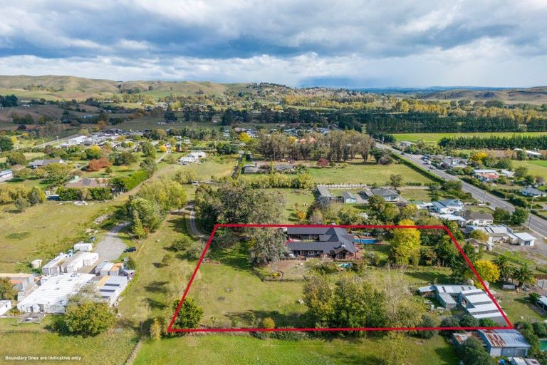 Photo of property in 2383 State Highway 2, Waipukurau, 4200