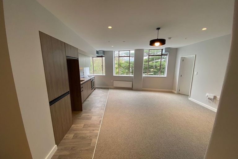 Photo of property in Unit 202,l2, 202/14 Laings Road, Hutt Central, Lower Hutt, 5010