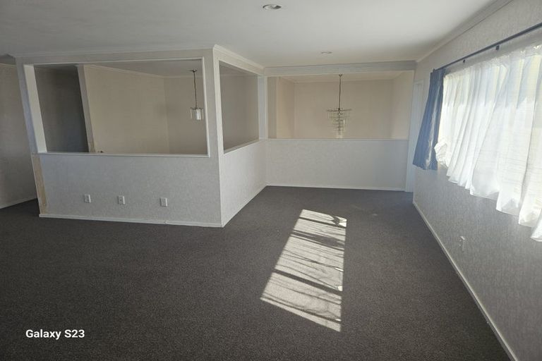 Photo of property in 22 Attymon Lane, East Tamaki, Auckland, 2016