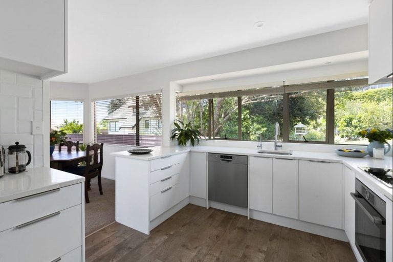 Photo of property in 4/96 William Bayes Place, Red Beach, 0932