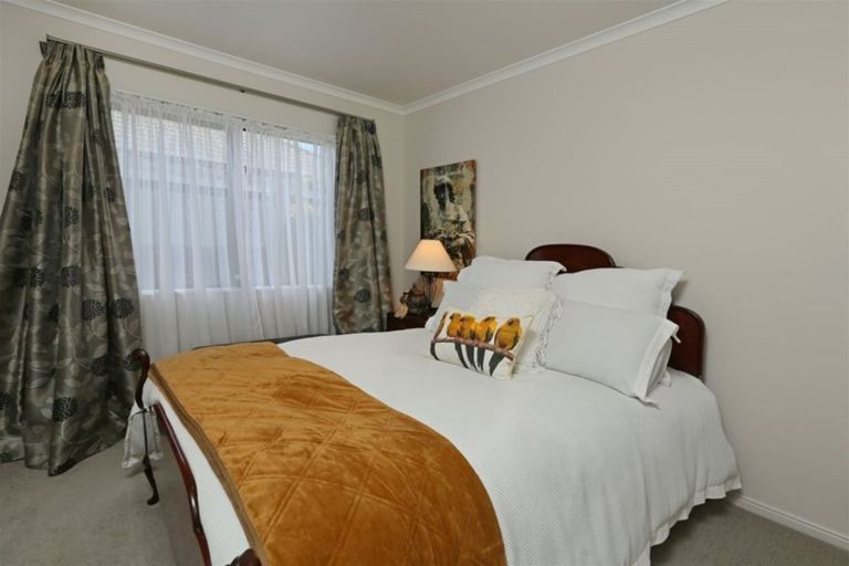 Photo of property in 34 Espalier Drive, Henderson, Auckland, 0612