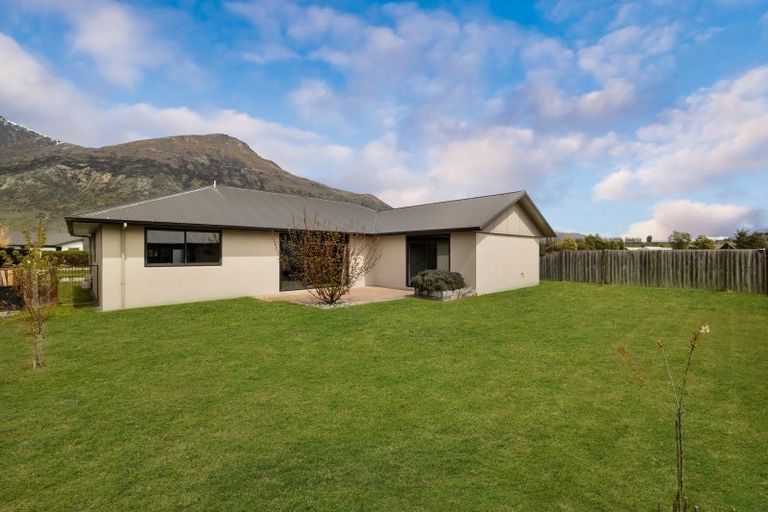 Photo of property in 23 Lochnagar Drive, Lake Hayes, Queenstown, 9304