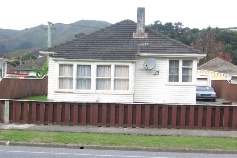 Photo of property in 207 Cambridge Terrace, Naenae, Lower Hutt, 5011