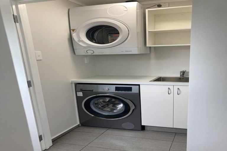 Photo of property in 4 Exmouth Street, Abbotsford, Dunedin, 9018