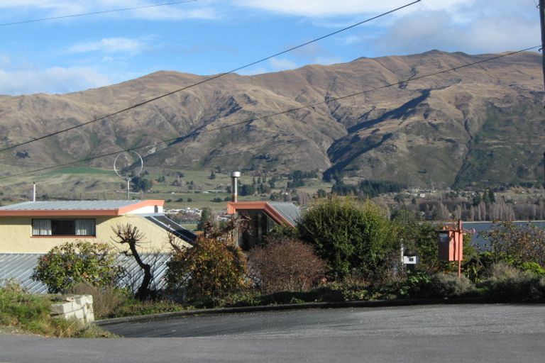 Photo of property in 22 Lismore Street, Wanaka, 9305
