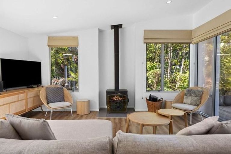 Photo of property in 4 Cederman Drive, Kaiteriteri, Motueka, 7197