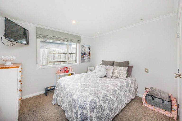 Photo of property in 11 Silicon Way, Fitzherbert, Palmerston North, 4410