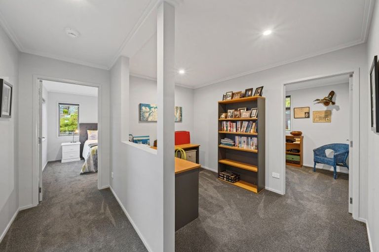 Photo of property in 2 Stonedale Drive, Pukekohe, 2120