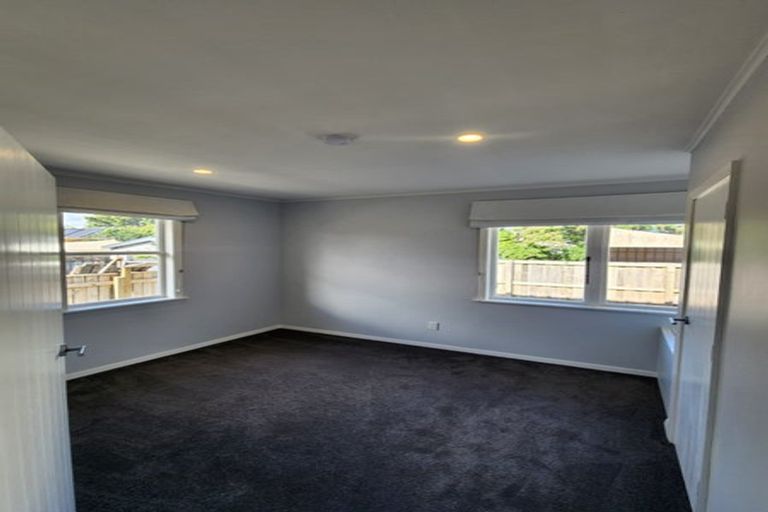 Photo of property in 16 Robertson Street, Elderslea, Upper Hutt, 5018