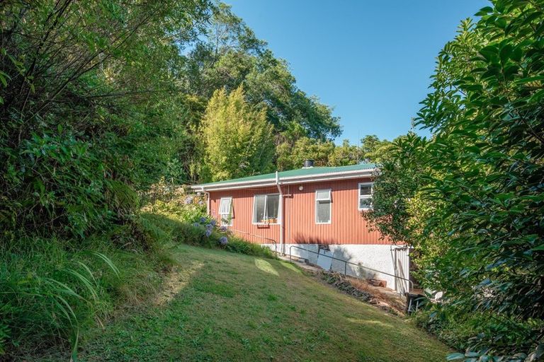 Photo of property in 20 Suffolk Street, Picton, 7220