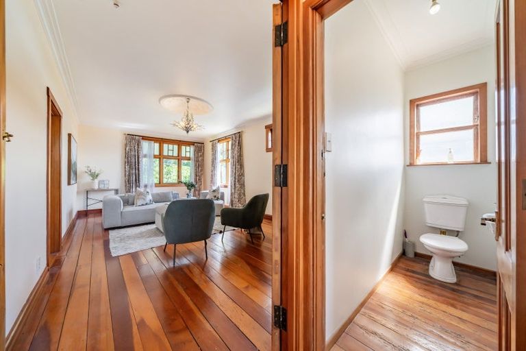 Photo of property in 17 Paremata Crescent, Paremata, Porirua, 5024