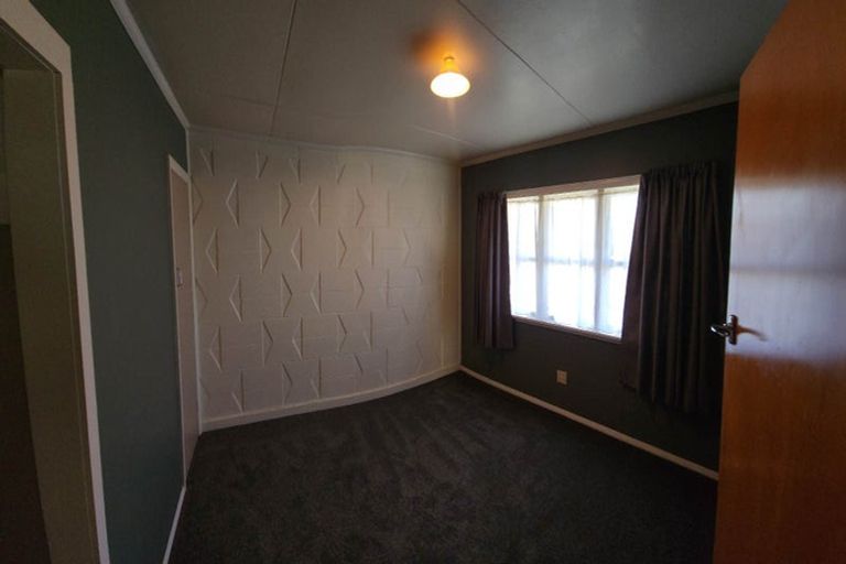 Photo of property in 11 Tararua Street, Pahiatua, 4910