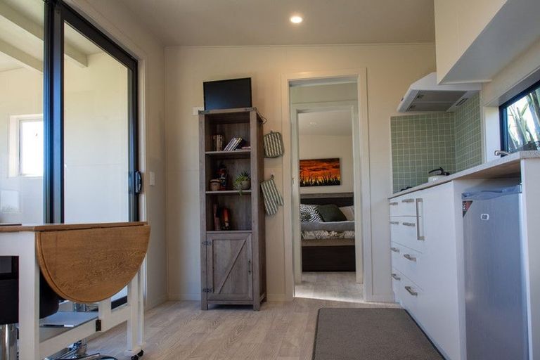 Photo of property in 19 Monkey Island Road, Orepuki, Riverton, 9881