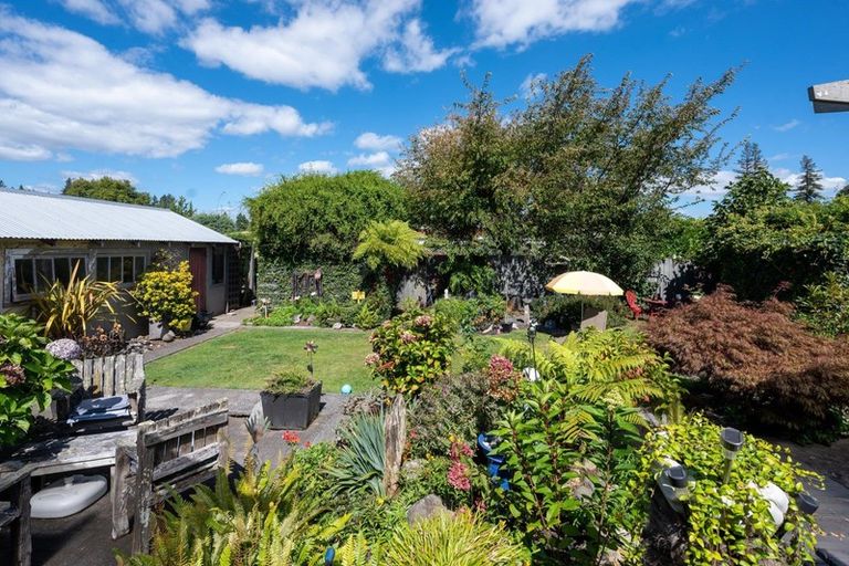 Photo of property in 74 Sunset Road, Mangakakahi, Rotorua, 3015