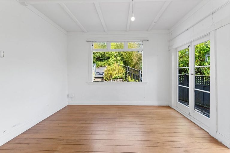 Photo of property in 2/161 Hinemoa Street, Birkenhead, Auckland, 0626