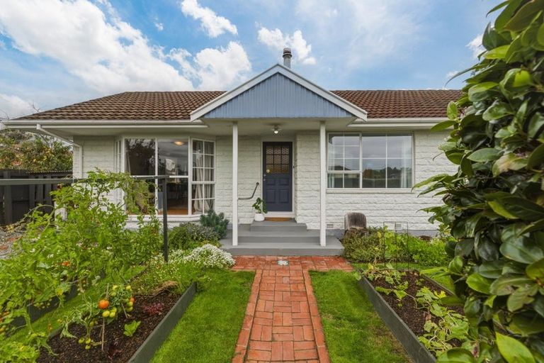 Photo of property in 3 Cowper Place, Avondale, Christchurch, 8061