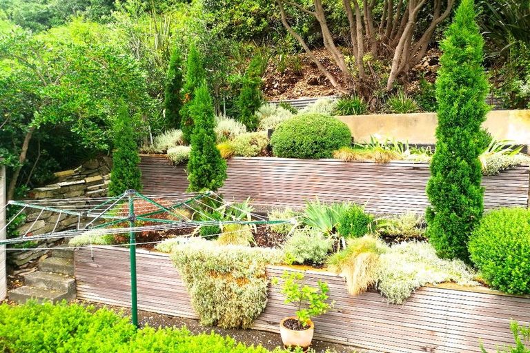 Photo of property in 144 Breaker Bay Road, Breaker Bay, Wellington, 6022