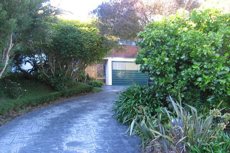Photo of property in 46 Gaya Grove, Ngaio, Wellington, 6035