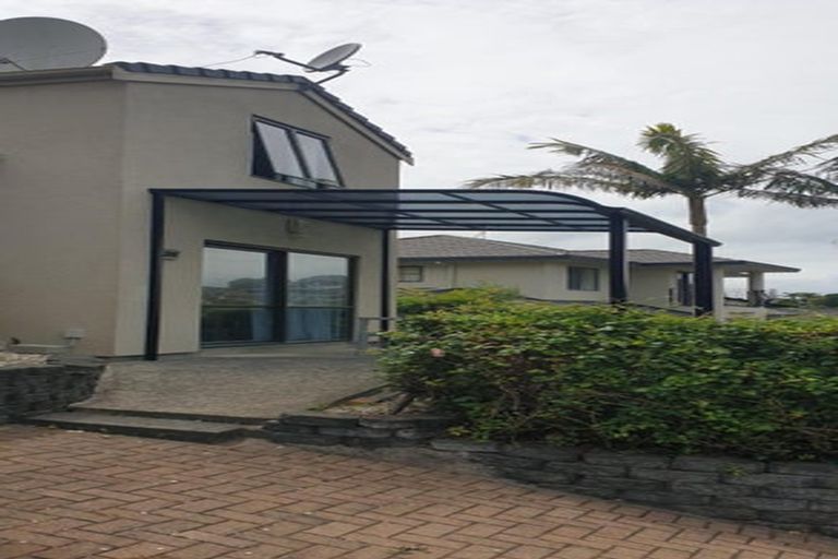 Photo of property in 28 Langana Avenue, Browns Bay, Auckland, 0630