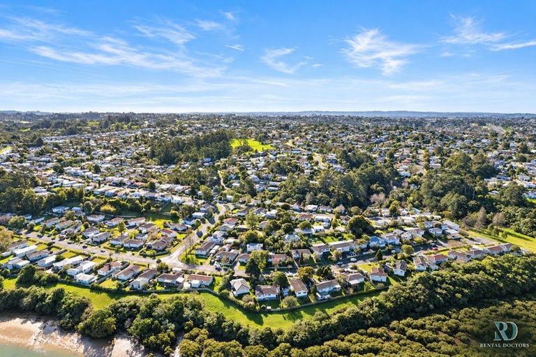 Photo of property in 38 Sunline Avenue, Massey, Auckland, 0614