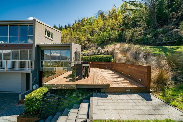 Photo of property in 2d Vancouver Drive, Queenstown, 9300