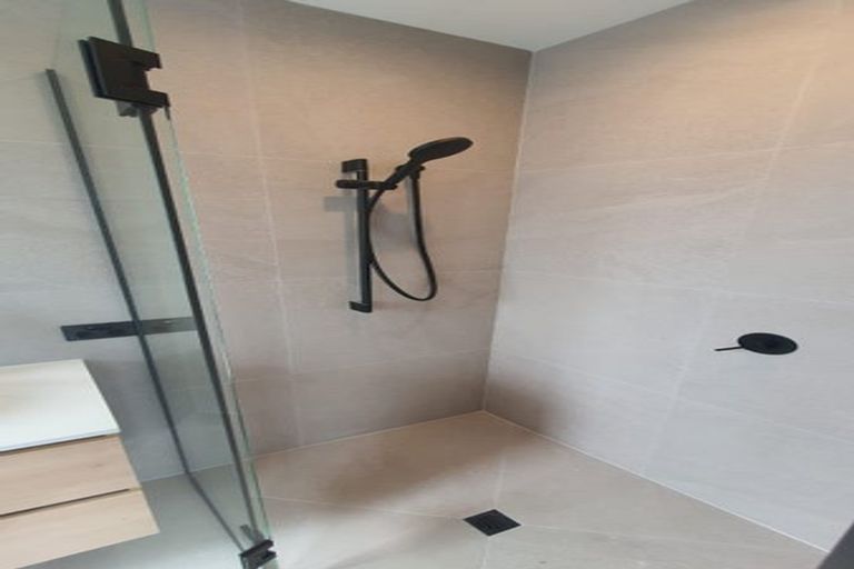 Photo of property in 1559 Waiuku Road, Waiuku, 2681