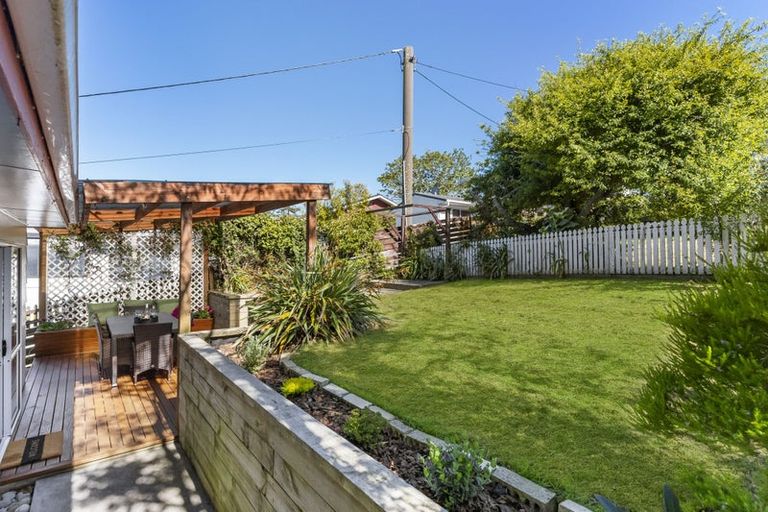 Photo of property in 12b Penton Road, Stanmore Bay, Whangaparaoa, 0932