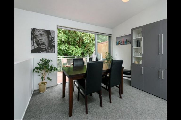 Photo of property in 8/2 Onslow Road, Khandallah, Wellington, 6035