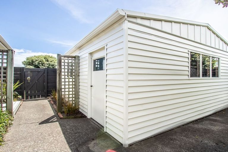 Photo of property in 6 Mountainview Terrace, Otaki Beach, Otaki, 5512