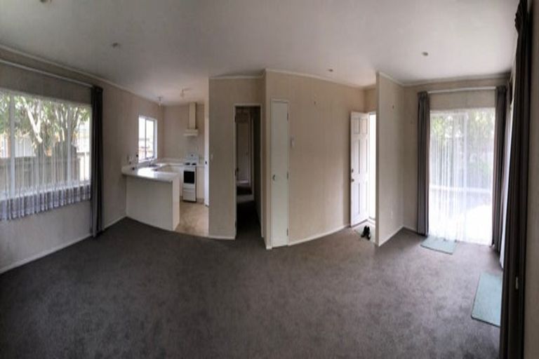 Photo of property in 1/2 Whitford Road, Howick, Auckland, 2014
